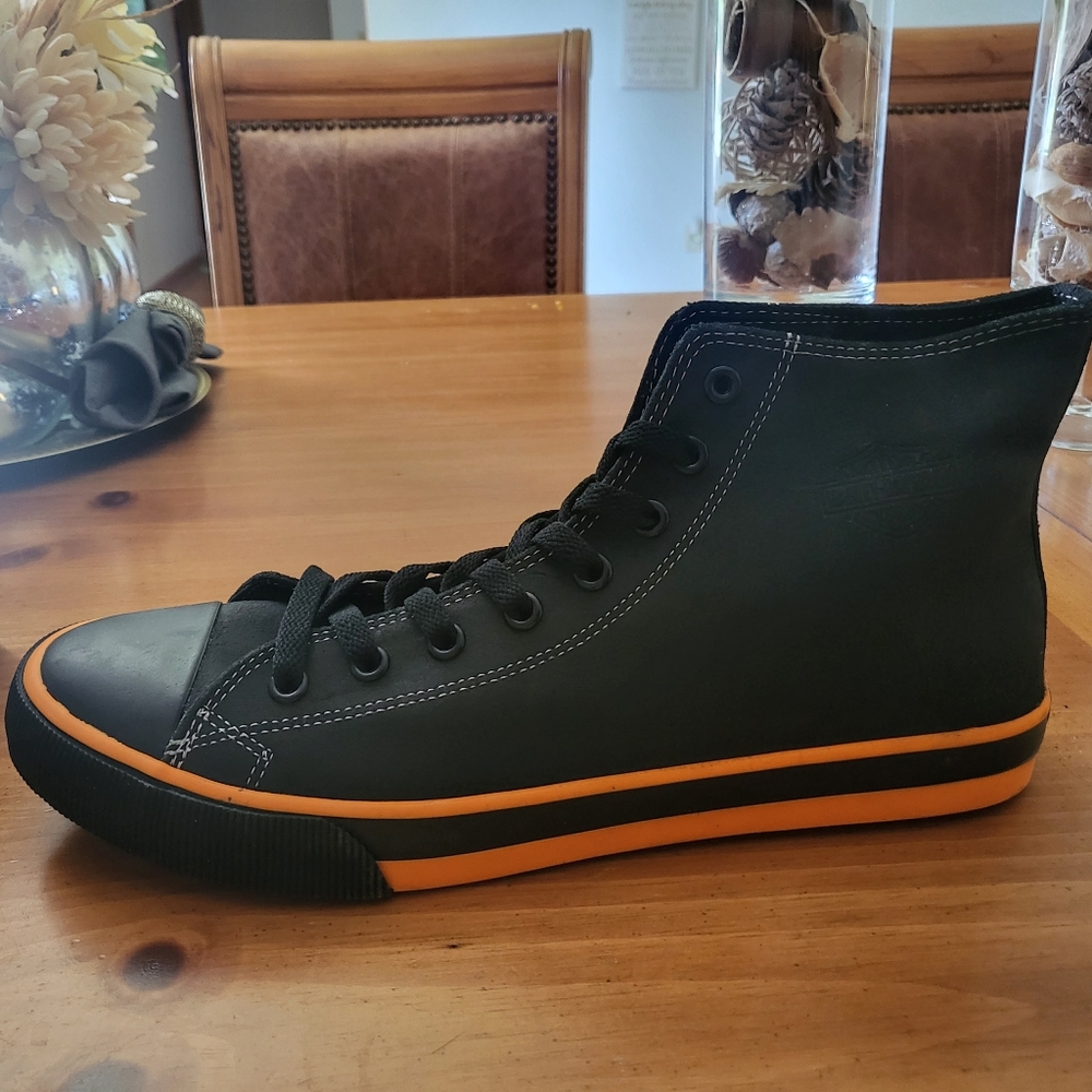 Black and Orange Harley-Davidson shoe
